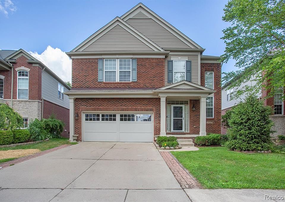 1st image of 44926 Paine Dr