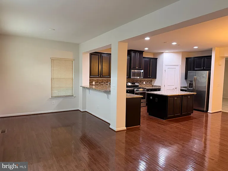 25707 Bishop Grove Ter — Photo 5