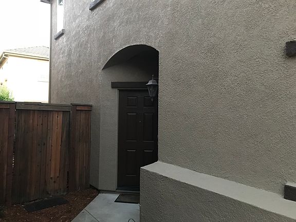 4th image of 8757 Cortina Cir