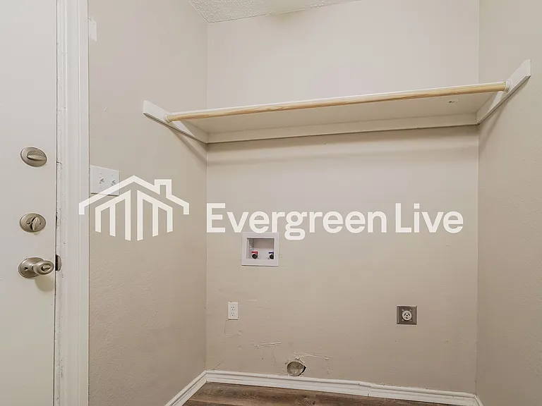 3013 Osceola Dr — Photo 9