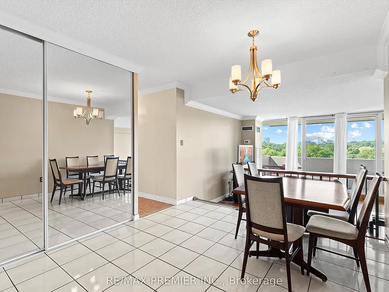 240 Scarlett Rd #711 — Photo 8