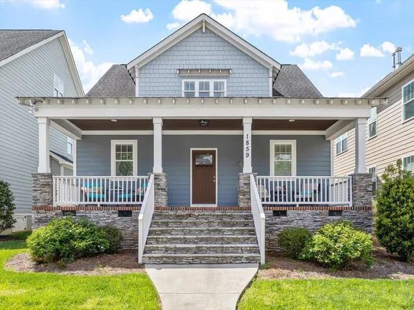 1859 Lake Glen Dr, Fuquay Varina, NC 27526