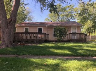 3208 Ridgewood Dr, Champaign, IL 61821