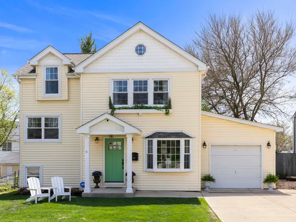 283 Hillside Ave, Glen Ellyn, IL 60137
