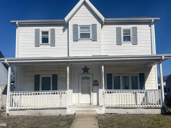 1227 Avenue F, Fort Madison, IA 52627
