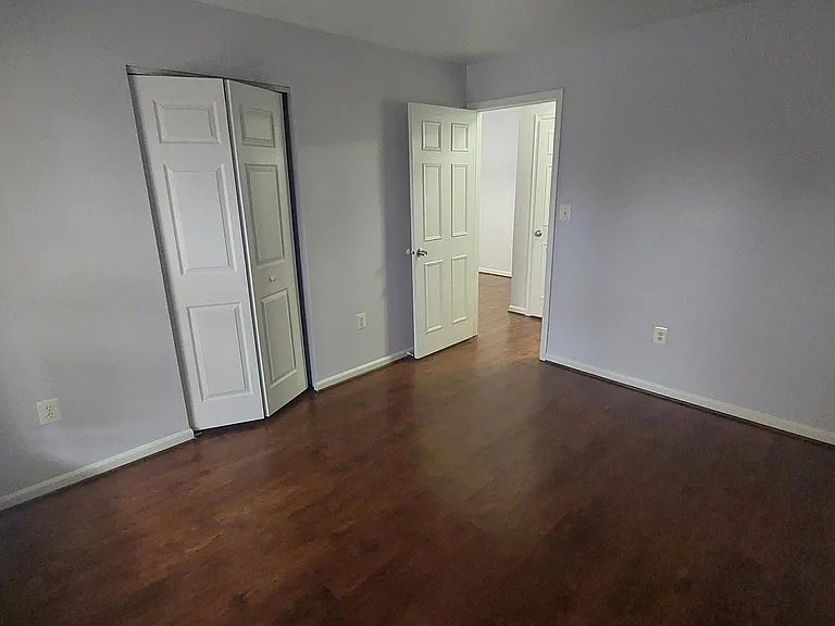 Shadyside Ln — Photo 22
