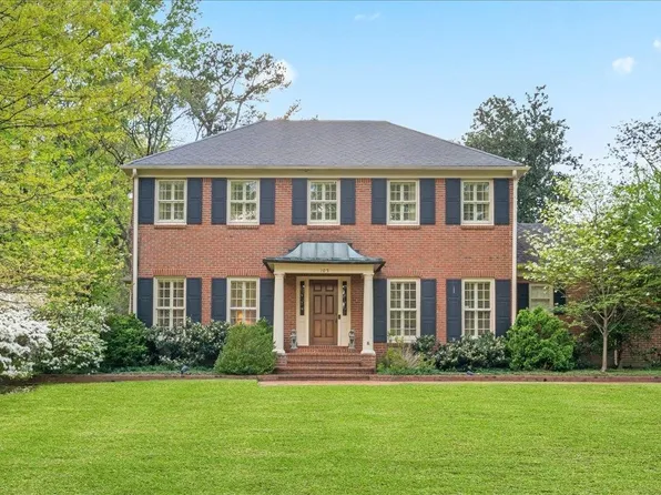 105 Grove Park Cir, Memphis, TN 38117