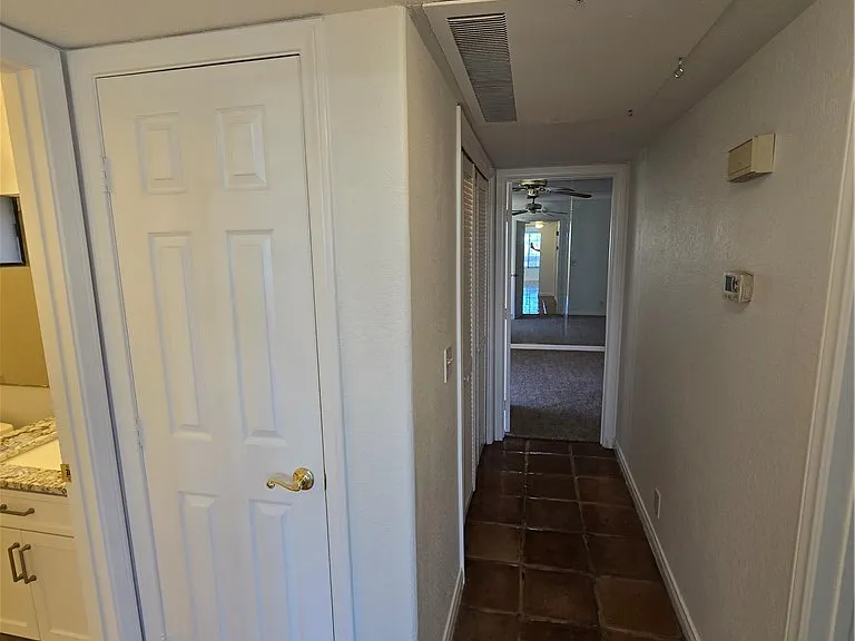1421 Santa Margarita St #G — Photo 15