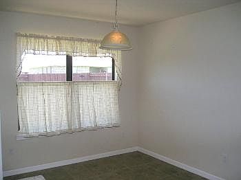 5th image of 273 Sugarberry Ave