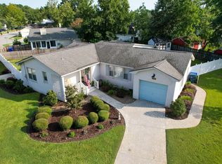 2050 Piper Dr, Charleston, SC 29407