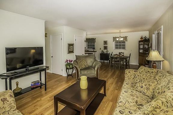 3rd image of 4812 Sunbright Dr