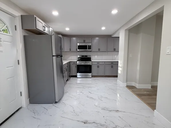 612 Spruce St, Beverly, NJ 08010