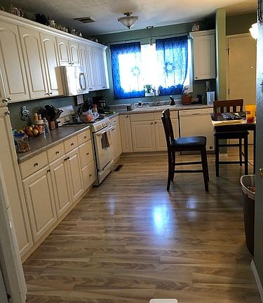 4th image of 601 McKee Dr