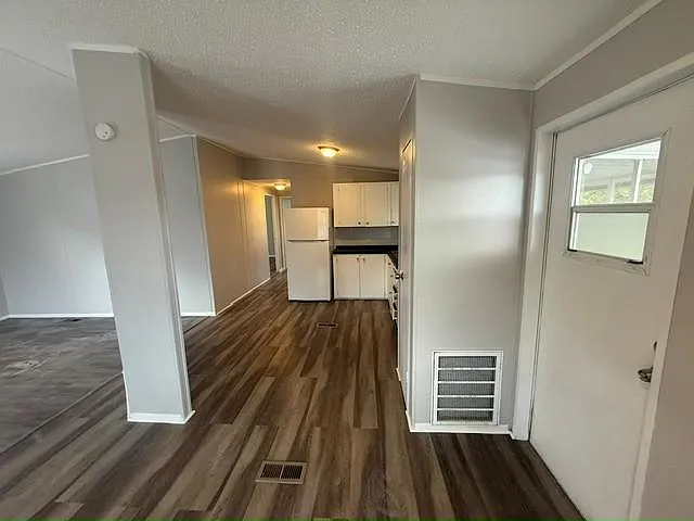 2850 New Tampa Hwy #116 — Photo 2