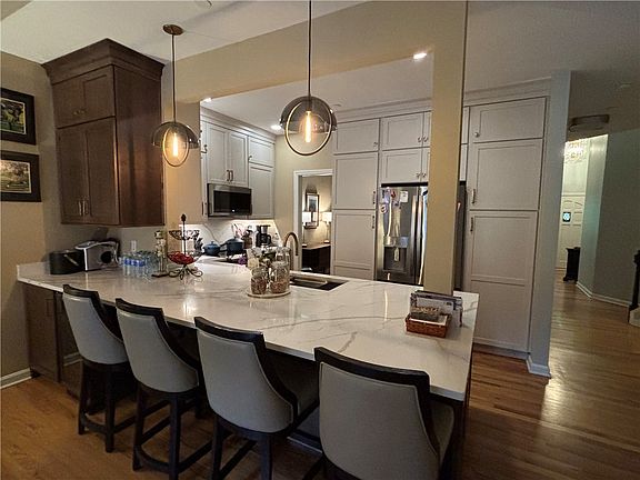 5th image of 618 Kingsberry Cir