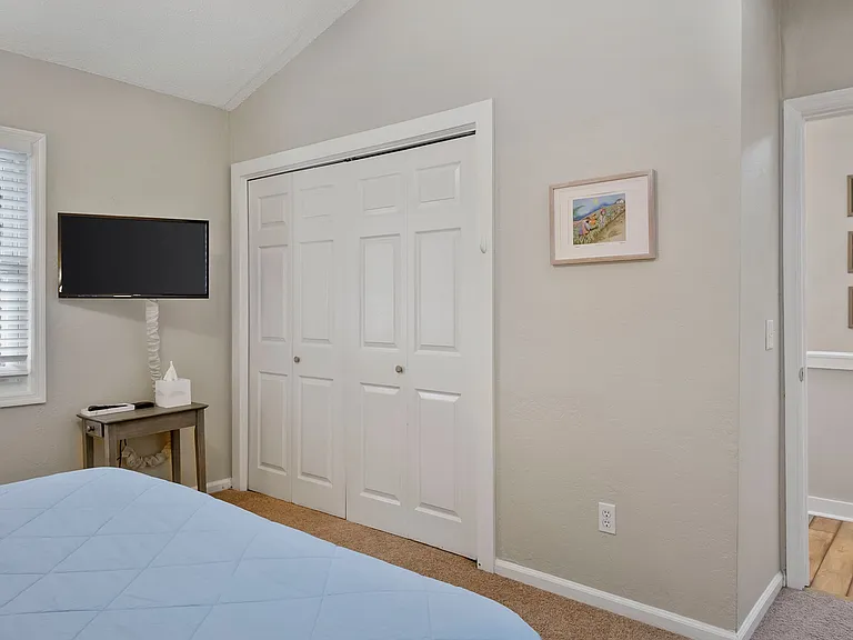 9 Simmons Rd #B — Photo 20