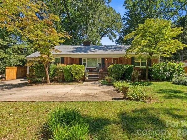 1720 Flynwood Dr, Charlotte, NC 28205