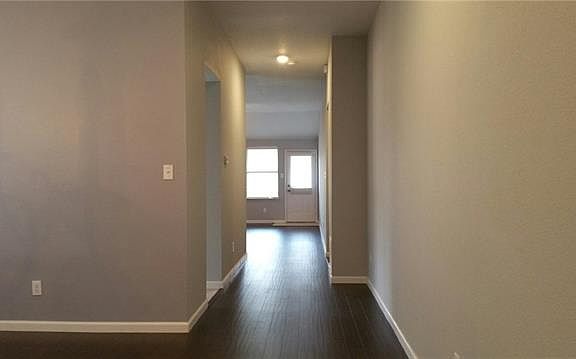 3rd image of 1350 Kentucky Ave