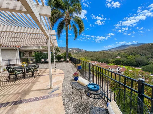 28758 Vista Valley Dr, Vista, CA 92084