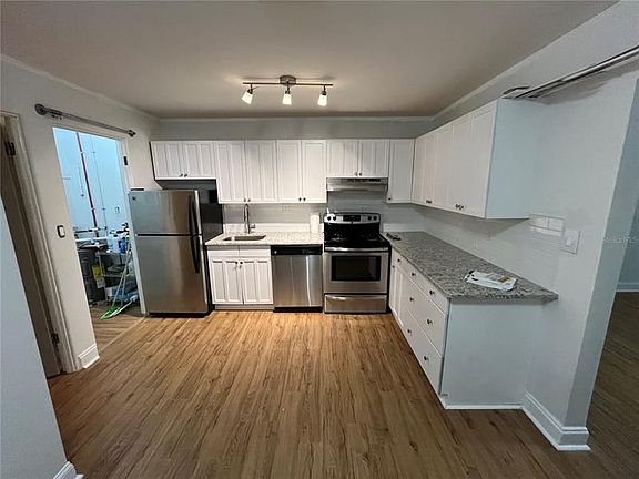 3rd image of 1713 Michigan Ave #1715