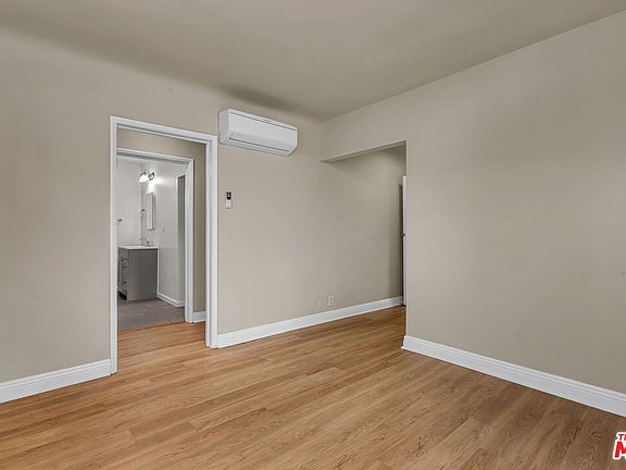 4th image of 1200 Marlborough Ave