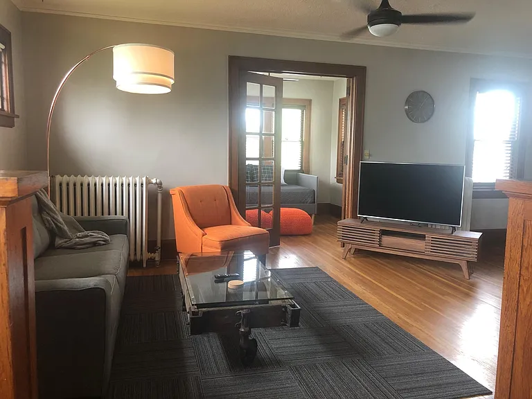 924 Smith Ave S #FURNISHED UPPER — Photo 6
