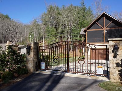 1007 Wayah Rd, FRANKLIN, NC, 28734