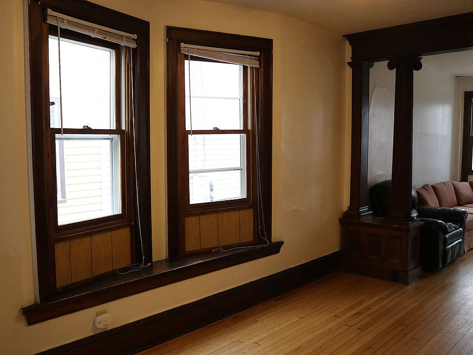 1st image of 114 N Bassett St #2166781