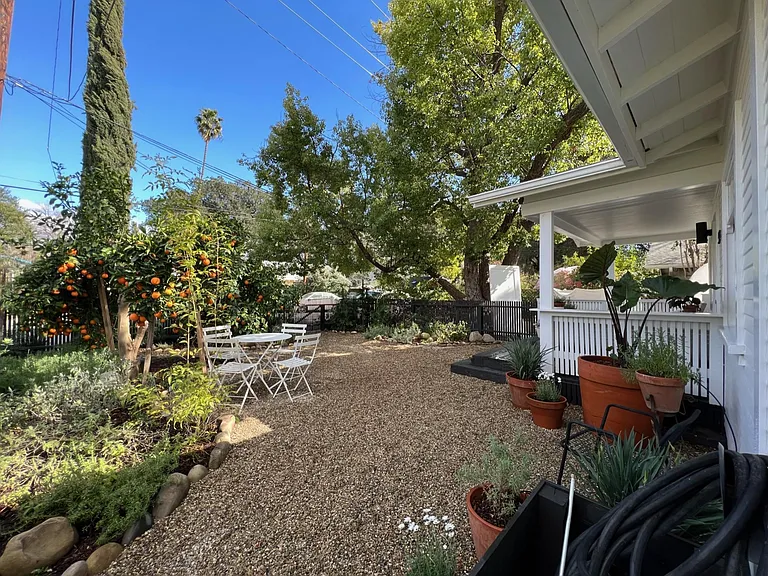 511 Drown Ave — Photo 43