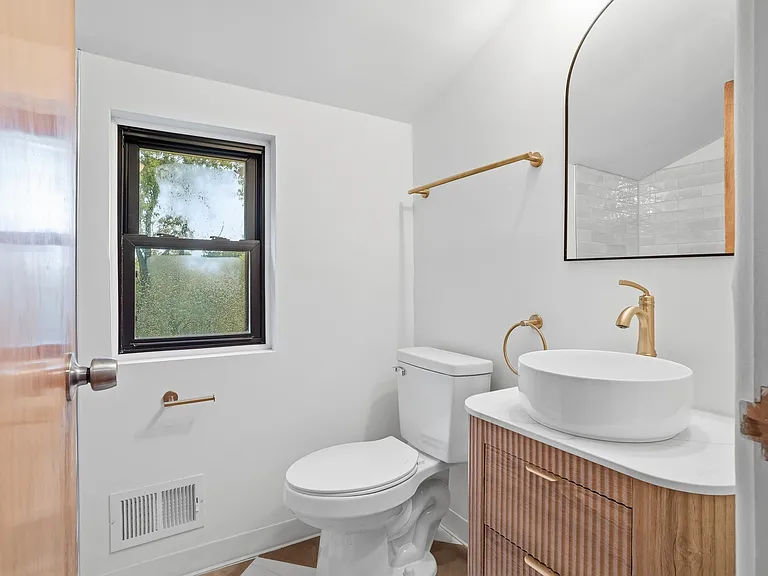 7895 Mark Dr — Photo 25