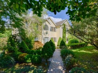 29 Canal Xing, Lake Hopatcong, NJ 07849