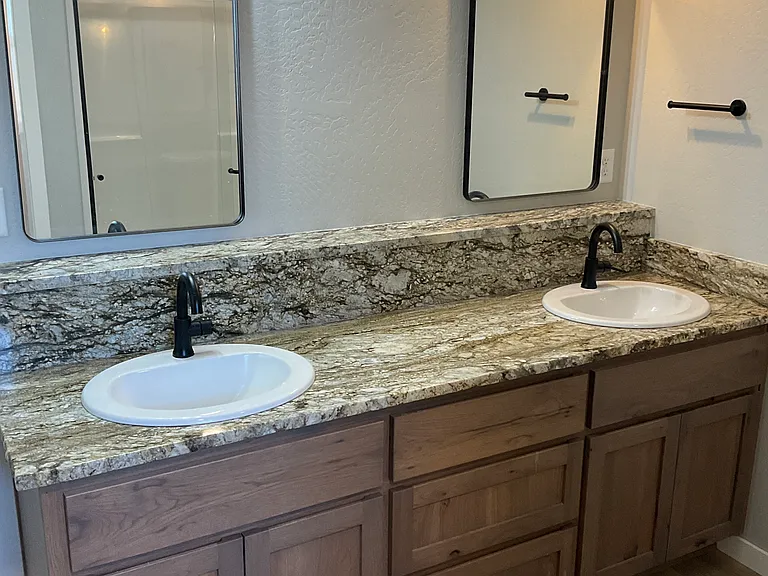 1889 SW Mistybrook Dr — Photo 5