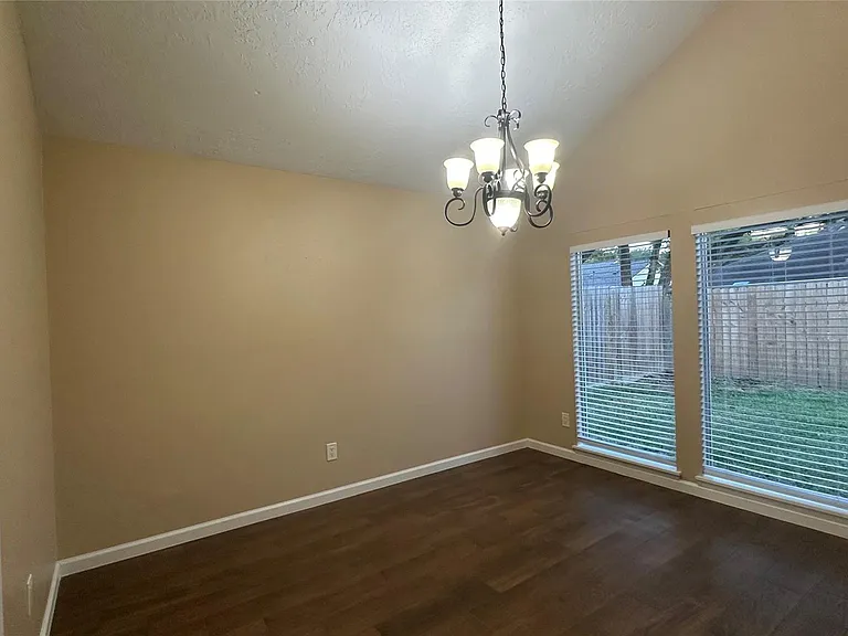 11503 Briar Forest Dr — Photo 11