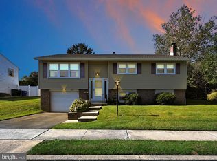 411 Governor Dr, Reading, PA 19607