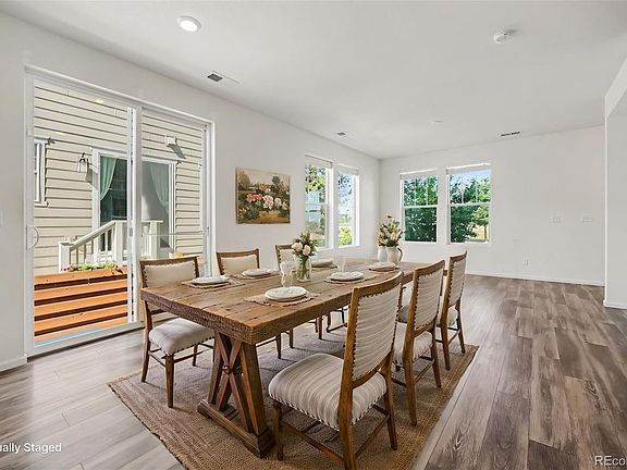 3rd image of 346 Norgay Way