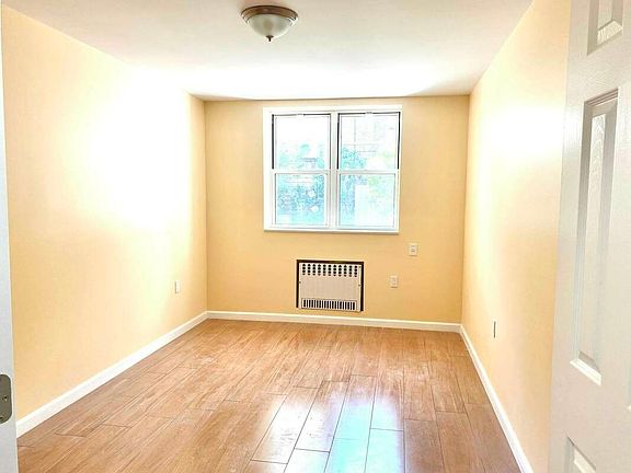 4th image of 8893 19th Ave #1