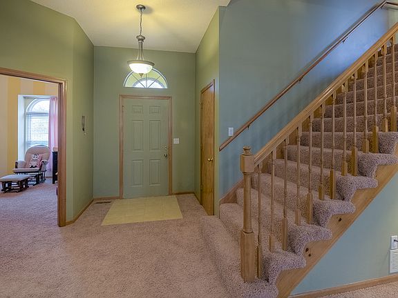 3rd image of 10207 W 51st St