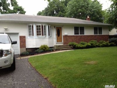 10 Dressler Rd, Greenlawn, NY, 11740