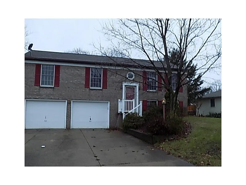 105 Rembrandt Dr photo 1