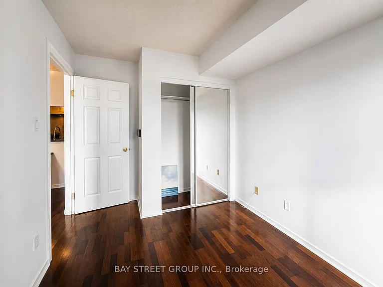 238 Doris Ave #2002 — Photo 15