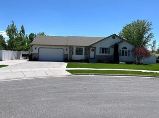 3824 E Orchard Cir, Ammon, ID 83406
