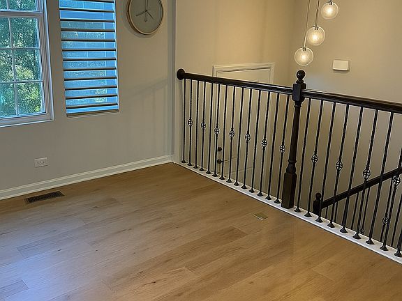 5th image of 3073 Coral Ln