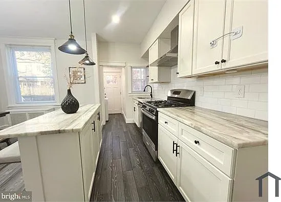 5745 Hunter St — Photo 6