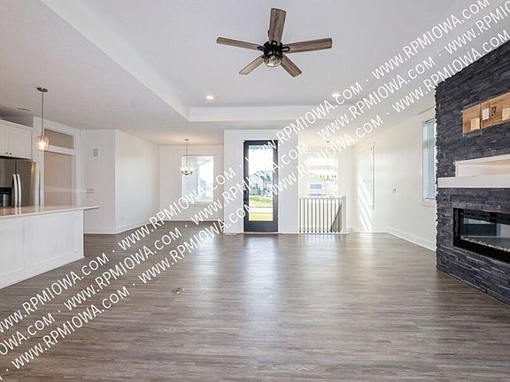 4th image of 1408 NW Spruce Dr