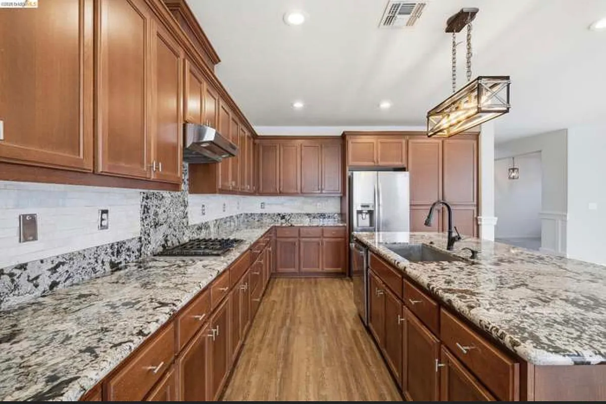 Building Photo - 809 Bluestone Dr