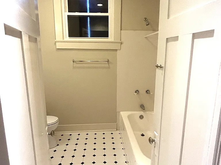 222 S Telemachus St #1 — Photo 9