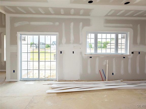 4th image of 3501 Coventry Dr #34