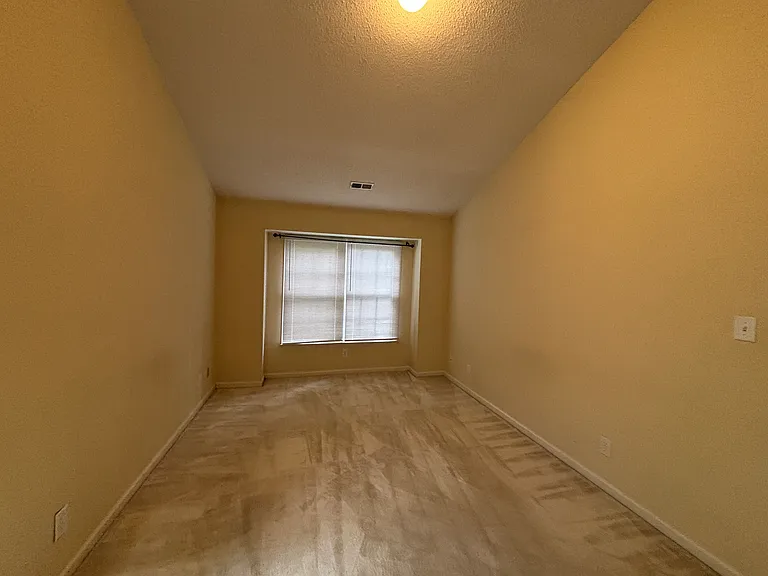 12 Bridgeport Dr — Photo 21