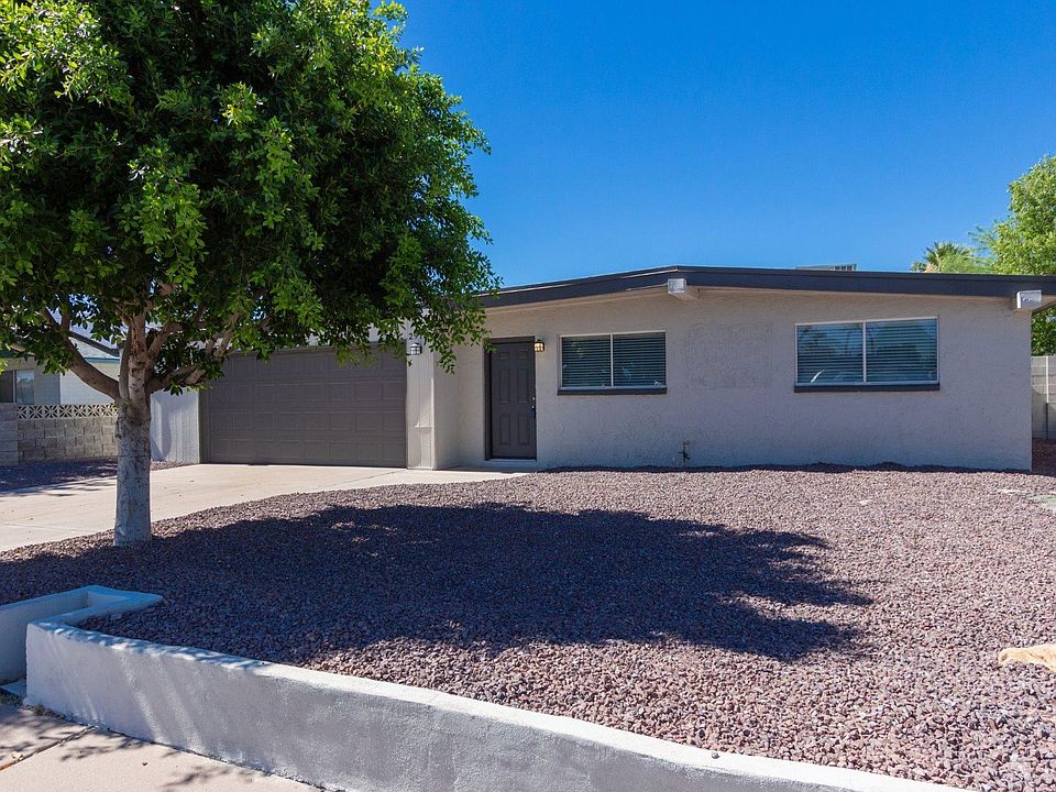 1st image of 2918 W Paradise Dr