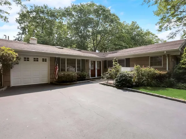 31 Spencer Lane, Stony Brook, NY 11790